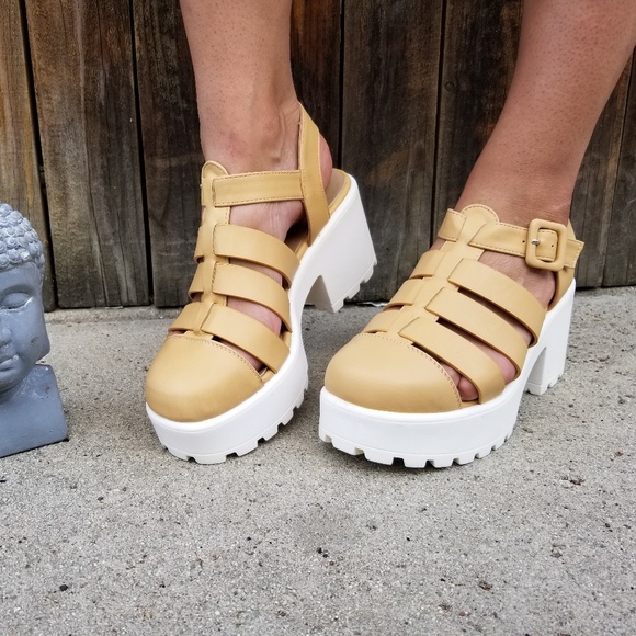 Beige Chunky Platform 90s Grunge look Summer Shoes - Picture 2 of 5